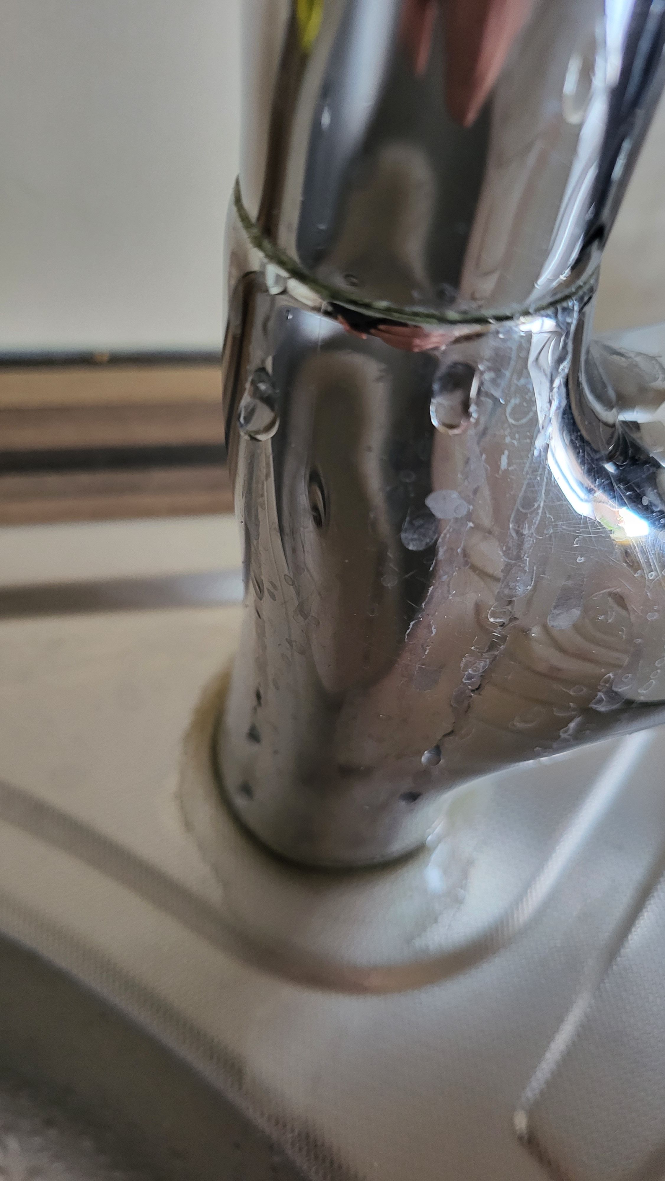 Kraan 2 kranen; Keuken, Badkamer, Toilet; Kranen repareren, Toilet... Werkspot