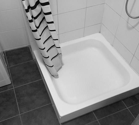 Douchecabine plaatsen op bestaande douchebak Werkspot