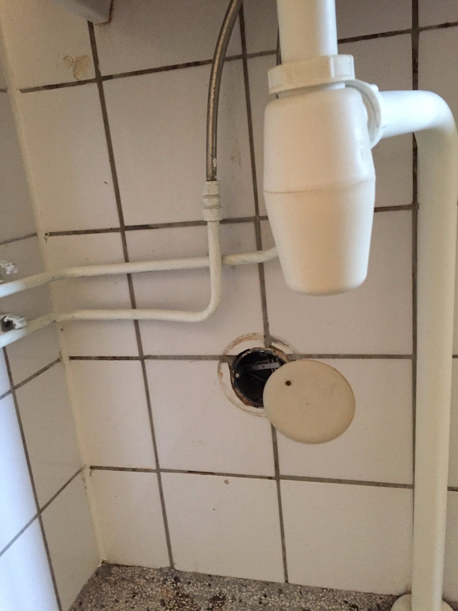 Een Veilige Nieuwe Stopcontact In Jouw Badkamer