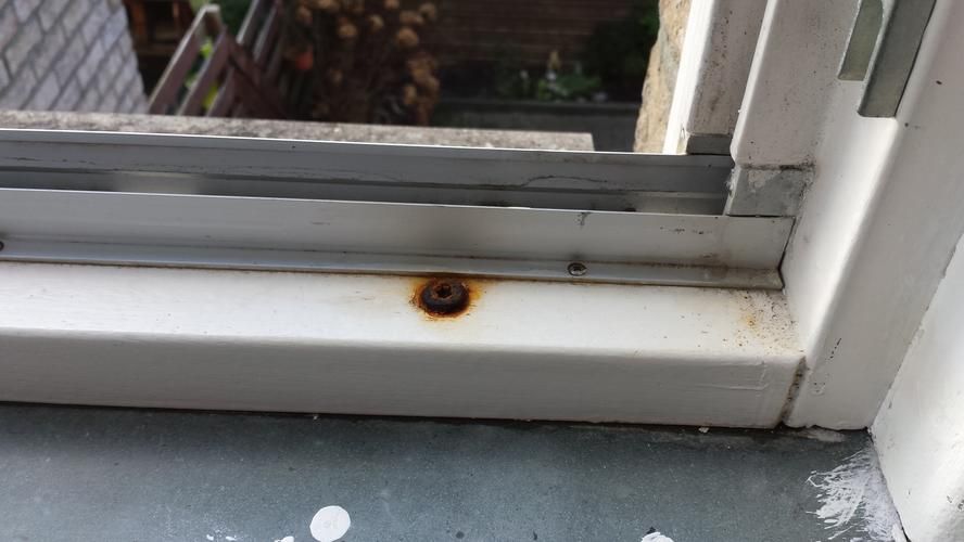 lekkage bij het raam ( kozijn ) Werkspot