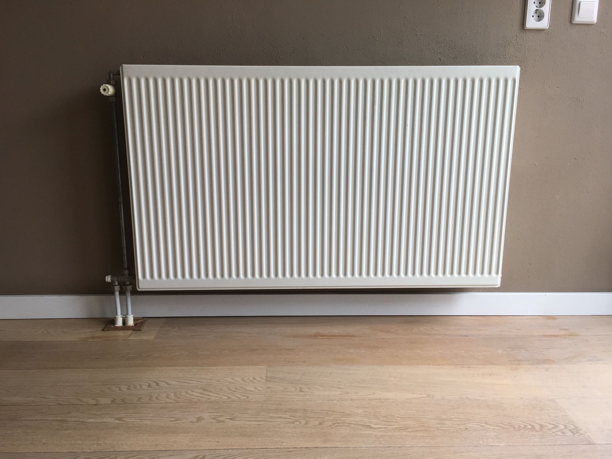 radiator afkoppelen en leidingen afdoppen Werkspot