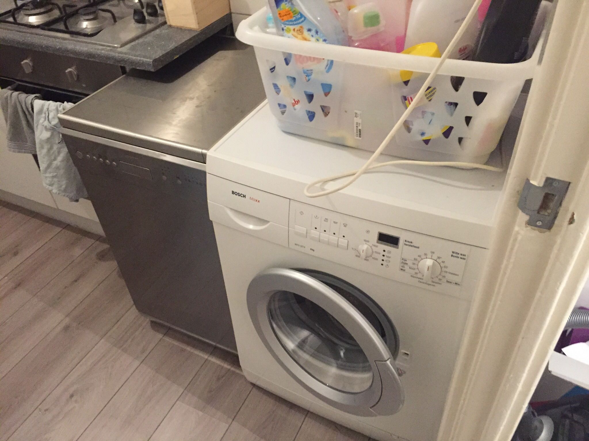 Vaatwasser aansluiten, kraan/buis al in gebruik door wasmachine. - Werkspot