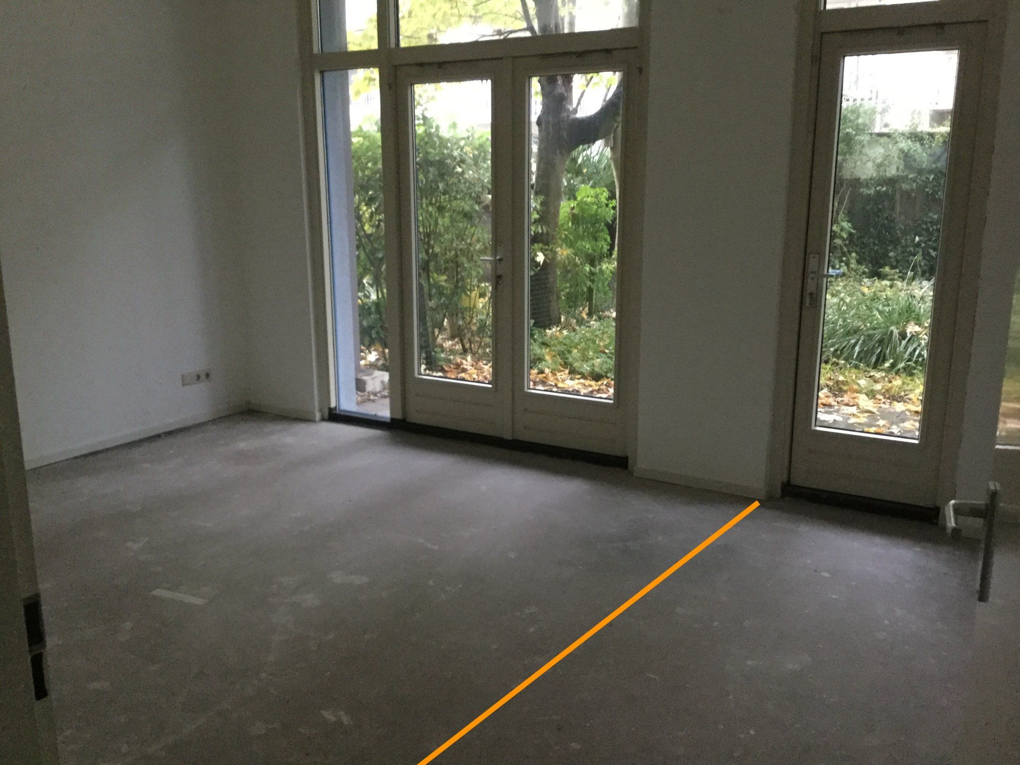 Binnenwand plaatsen en deur in bestaande muur plaatsen Werkspot