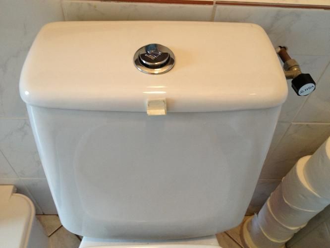 Spoelbak WC loopt door Werkspot