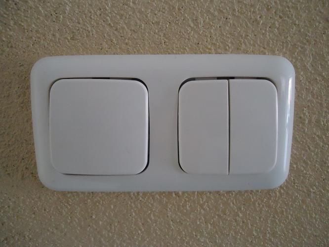 Plaatsen van inbouw dimmers en doortrekken stopcontact Werkspot