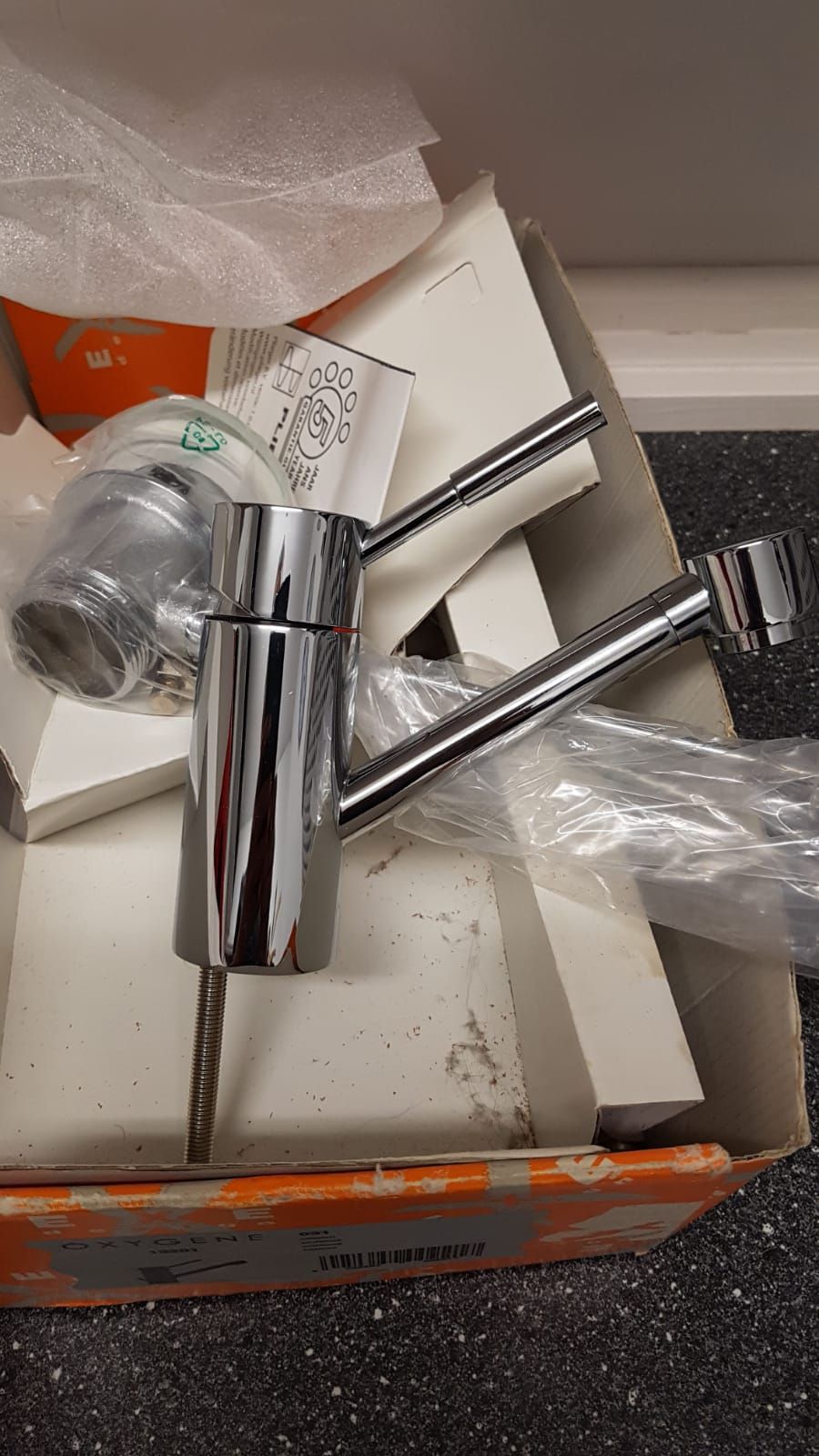 Kraan 1 kraan; Badkamer; Kranen installeren, Huidige kranen verwij