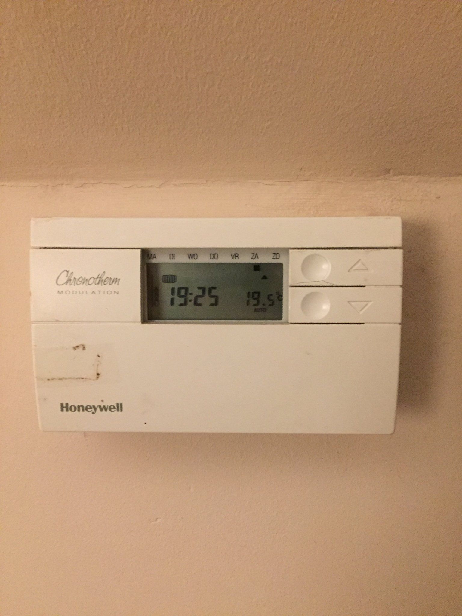 Aansluiten Honeywell Lyric T6 thermostaat op CV ketel - Werkspot