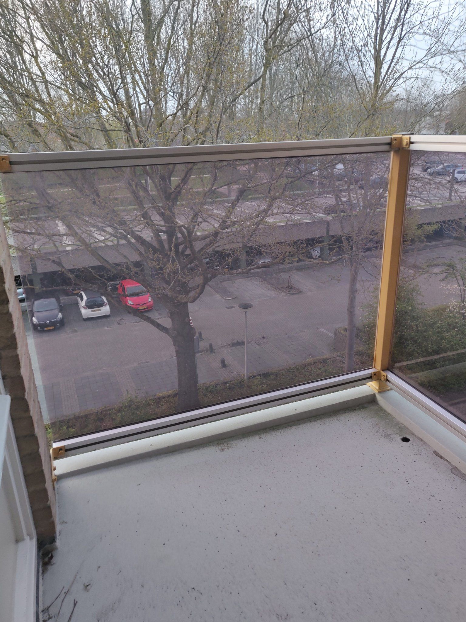 Inpandig klein met ramen schoonmaken inclusief betonnen vl Werkspot