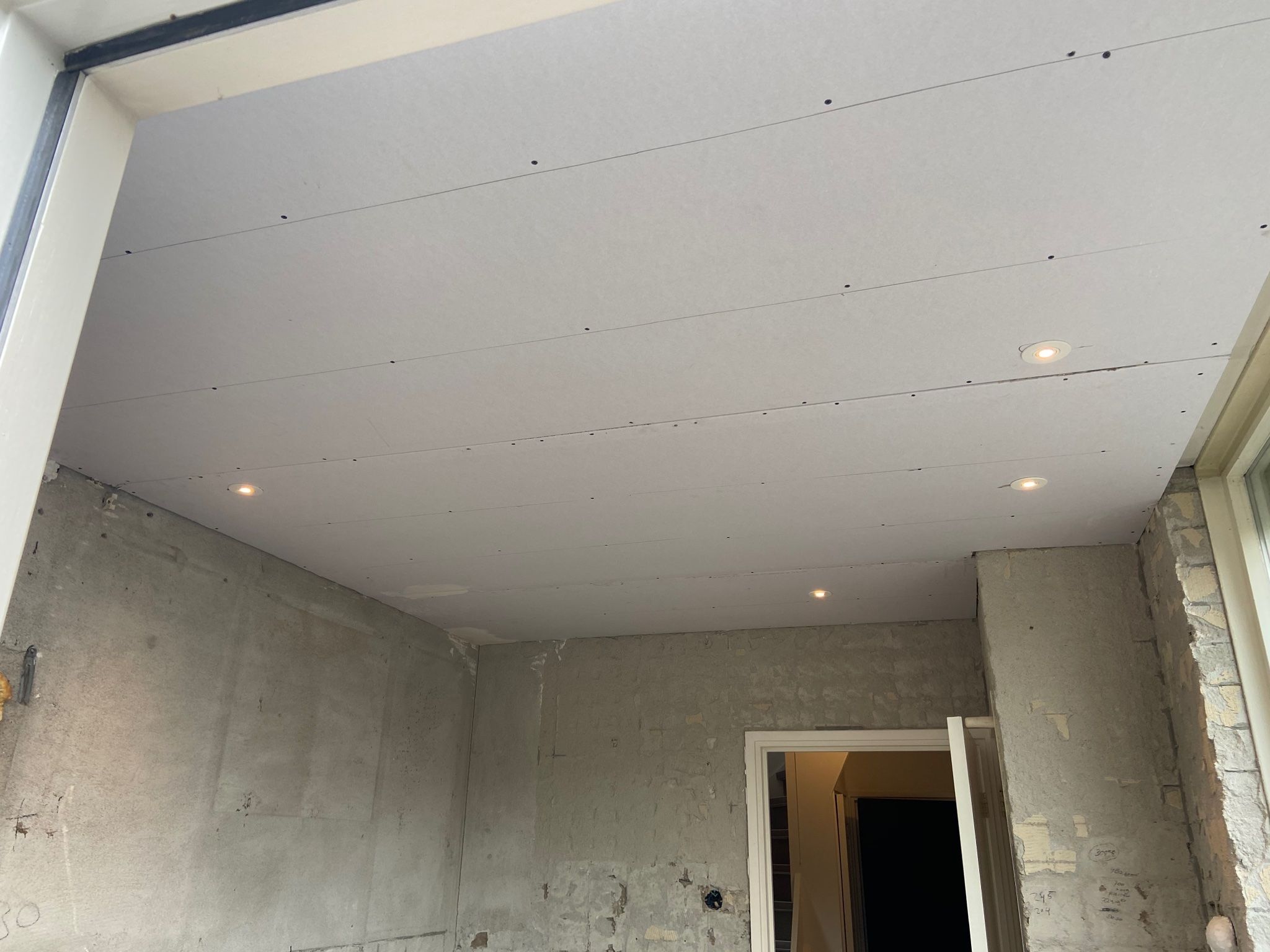 Plafond 8 m2; Verlaagd plafond plaatsen Werkspot