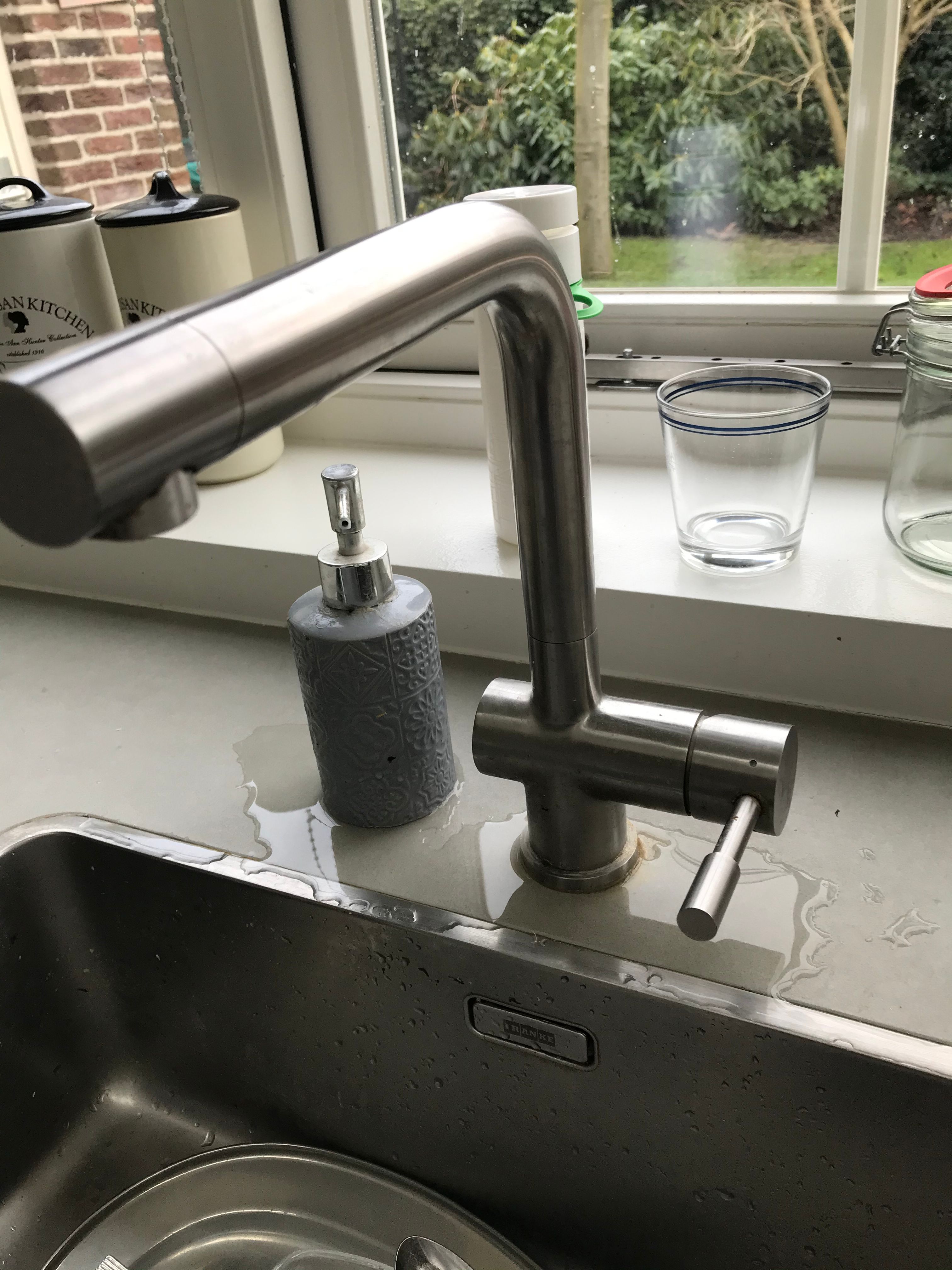 Kraan 3 kranen; Keuken, Badkamer; Kranen repareren Werkspot