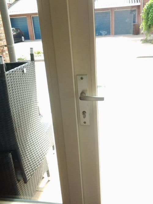 Deur klemt Werkspot