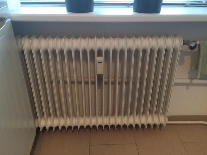 Aansluiten radiator (stadsverwarming), zingende radiatorknop Werkspot