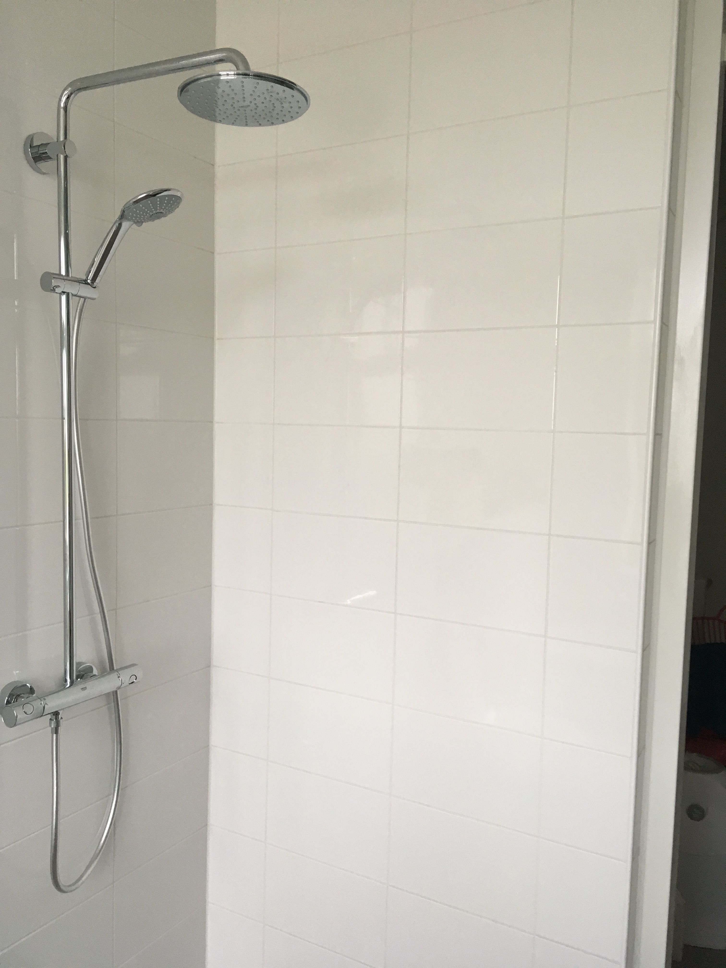 Montage douchecabine profielloos Werkspot