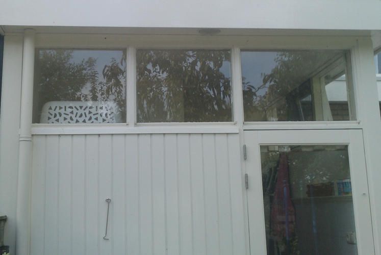 Dubbel glas met ventilatie roosters Werkspot