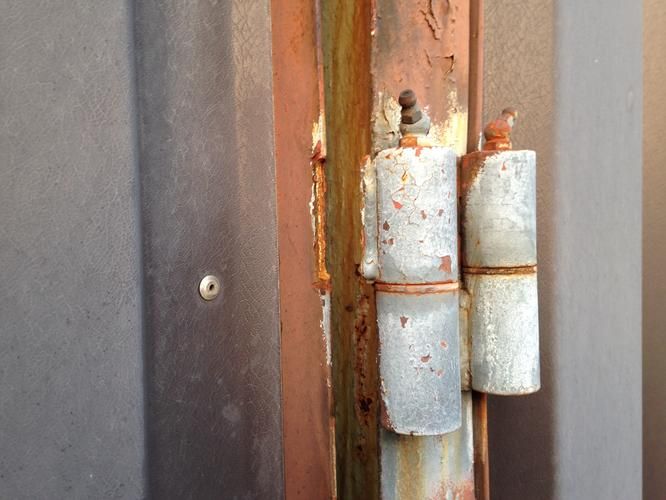 Lassen ophanging metalen garagedeur - Werkspot