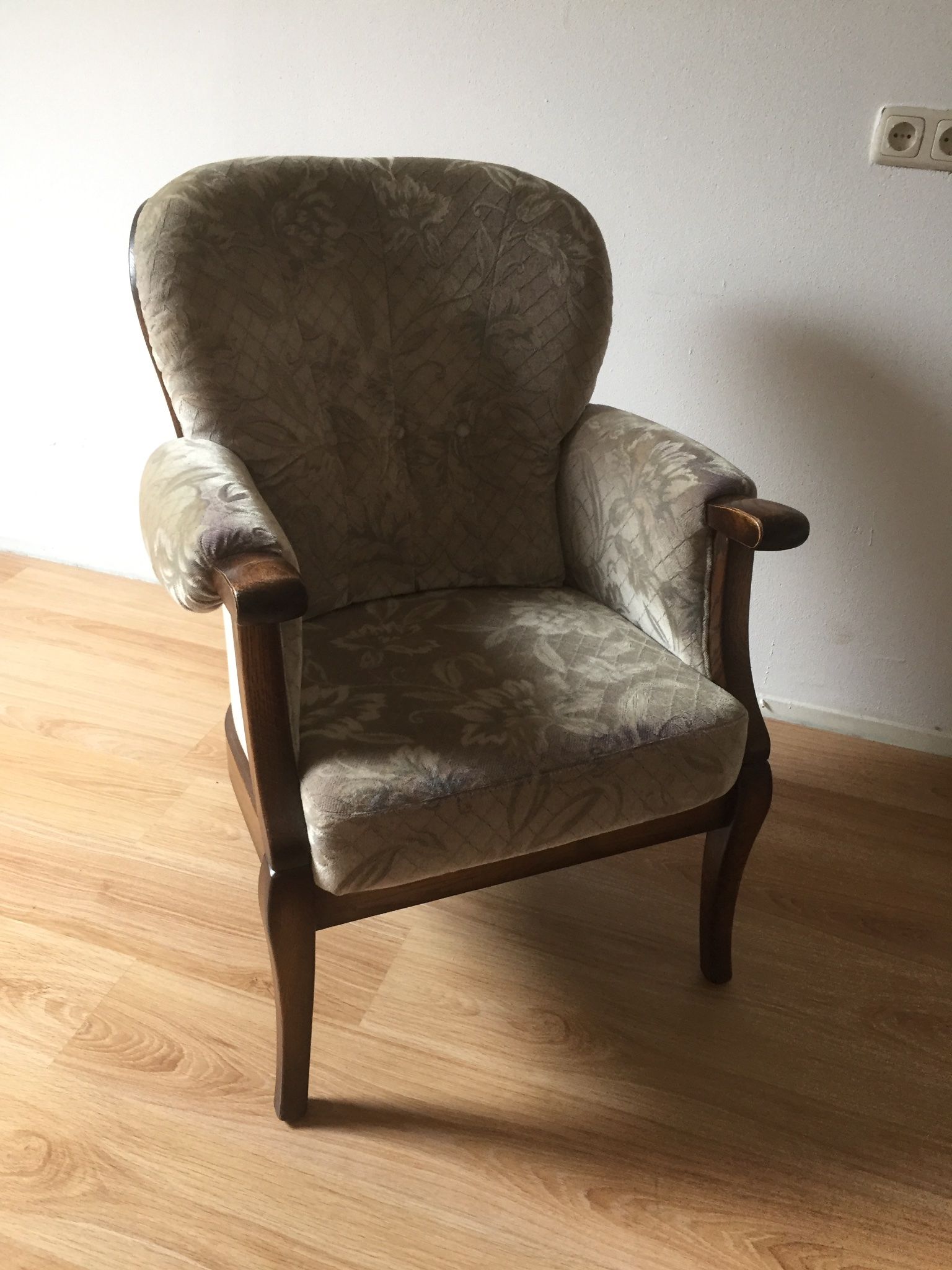 Stoel bekleden Werkspot