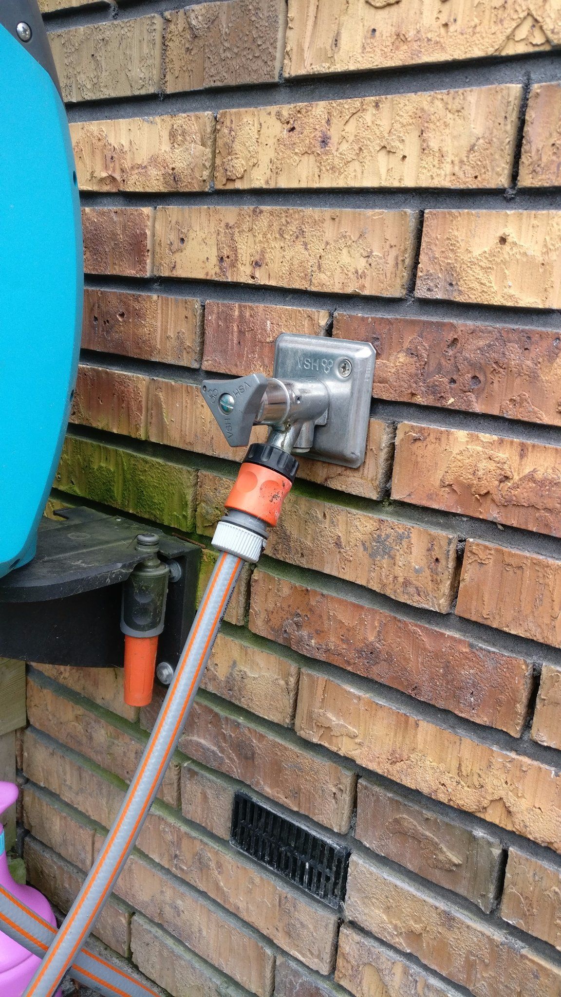 Vorstvrije buitenkraan vervangen Werkspot