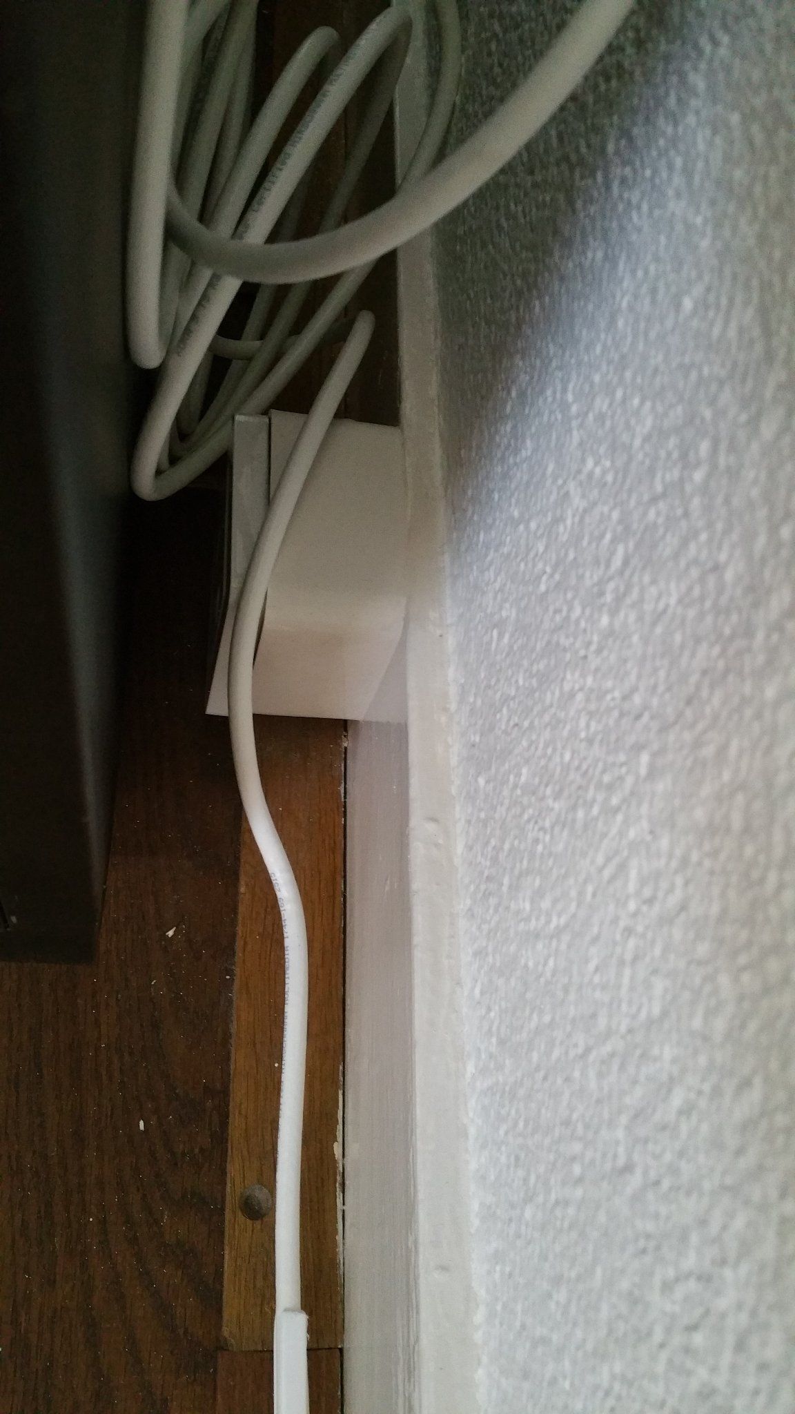 UTP kabel trekken (door bestaande Coax leiding?) Werkspot