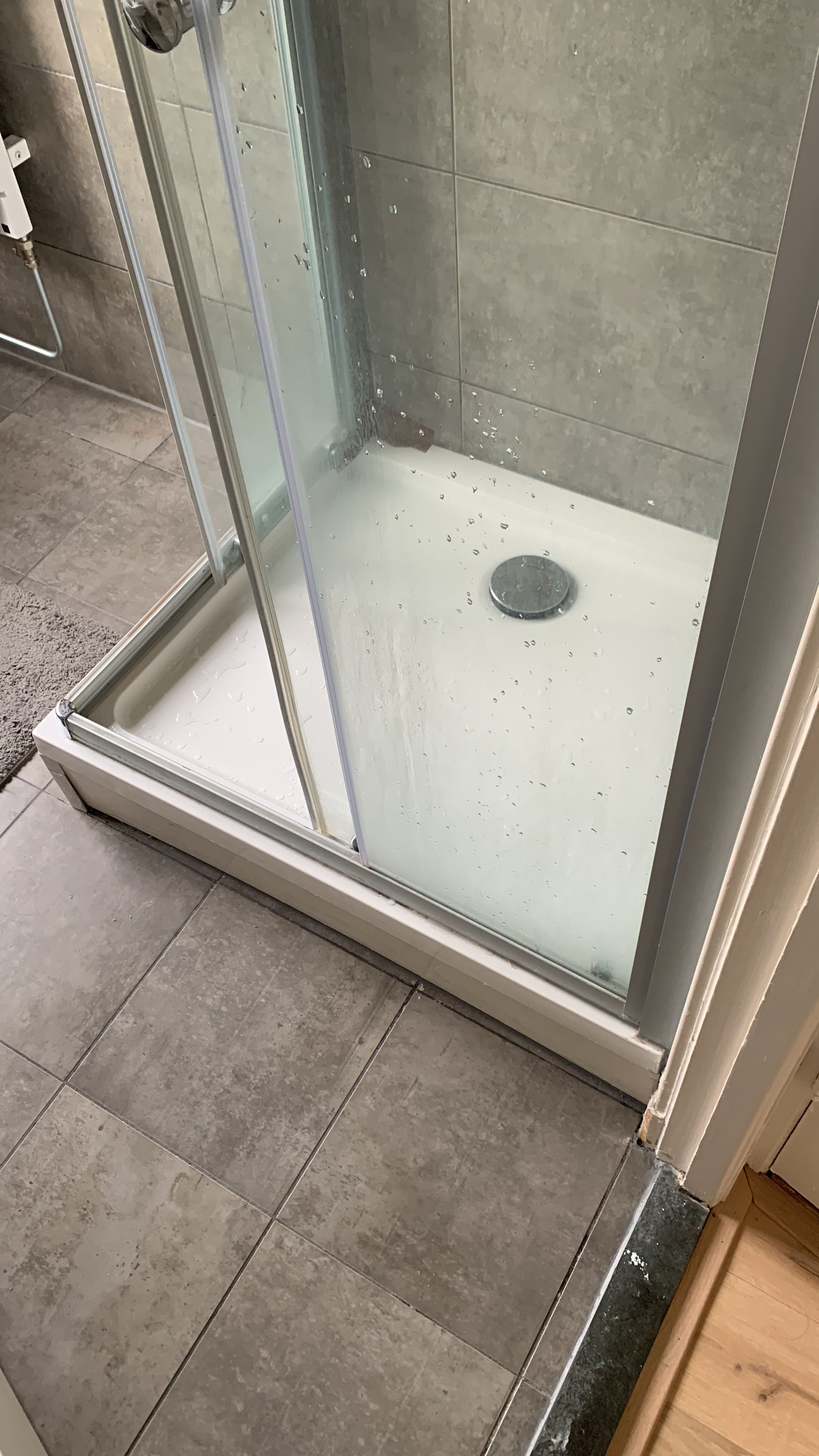 Sanitair plaatsen of vervangen Douche; Sanitair vervangen Werkspot