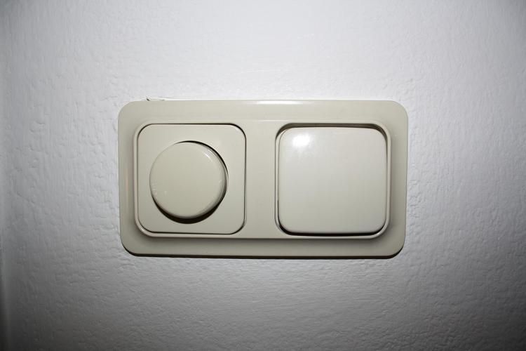 Van dimmer naar schakelaar Werkspot