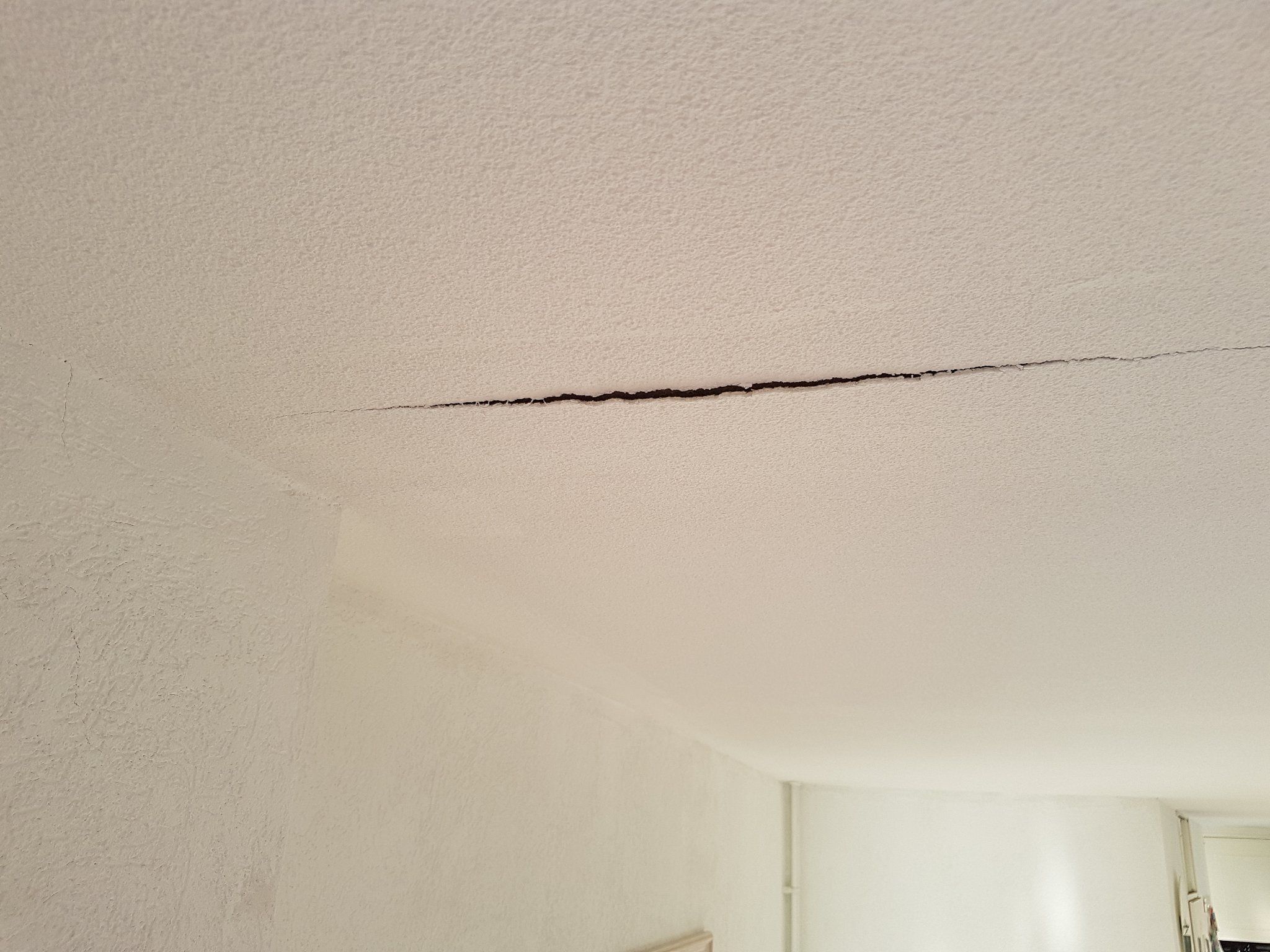 Plafond stucwerk herstellen Werkspot