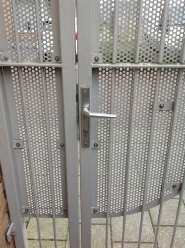Slot Op Bestaande Deur Beveiliging Slot Op Bestaande Deur Beveiliging