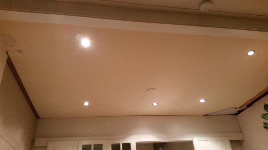 verlaagd plafond vervangen. met spotjes. Werkspot