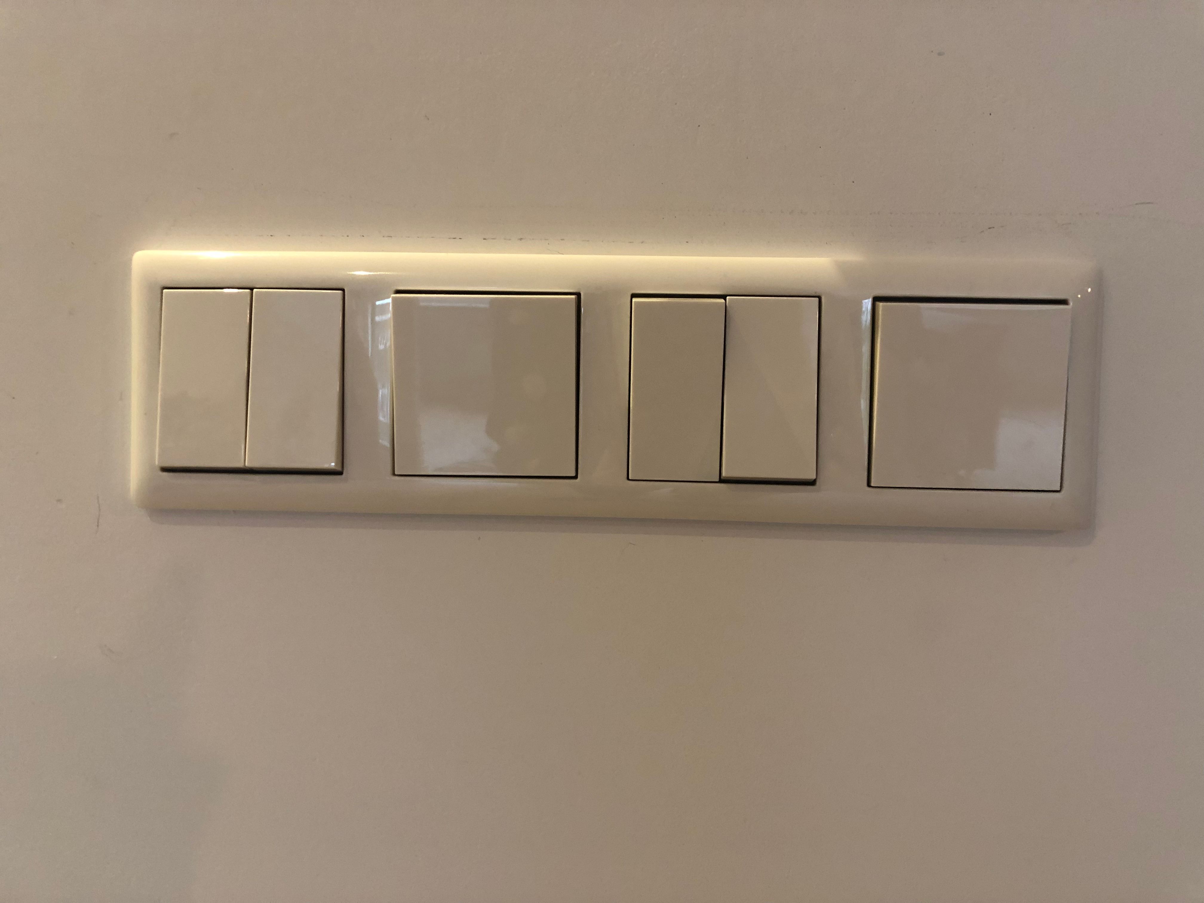 Schakelaars of stopcontacten 2 schakelaars; Spots dimbaar maken Werkspot