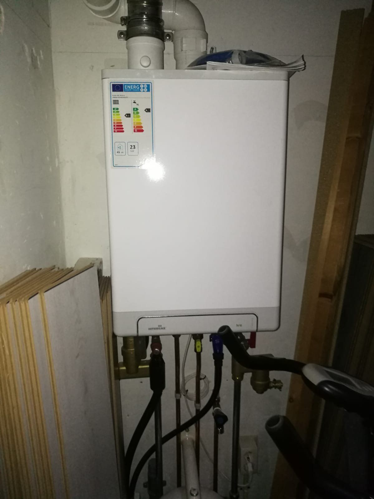 Installeren aansluiting warm water kraan Werkspot Installeren aansluiting warm water kraan Werkspot