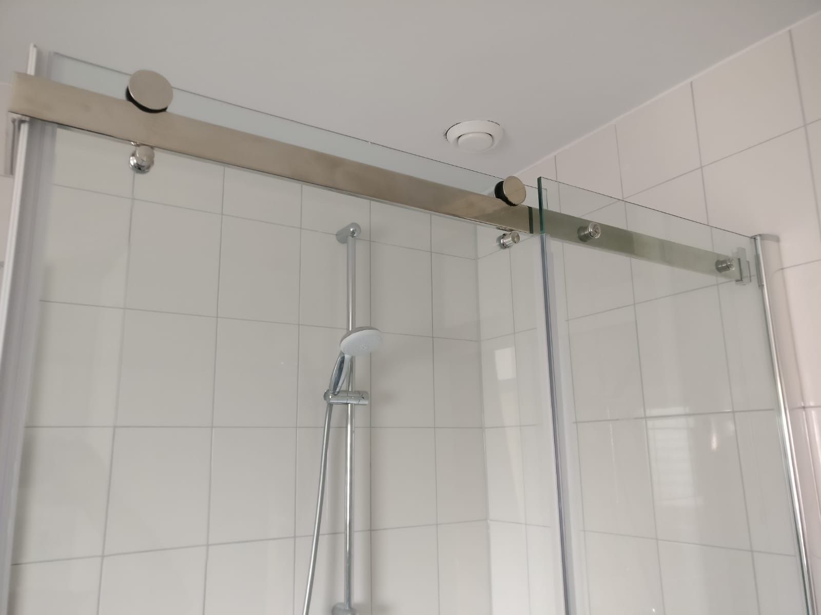 Sanitair plaatsen of vervangen Douche; Douchecabine Werkspot