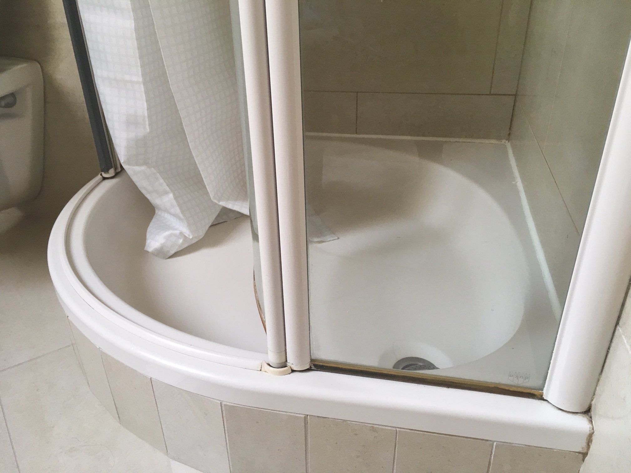 Vervangen douchecabine en douchebak in badkamer Werkspot