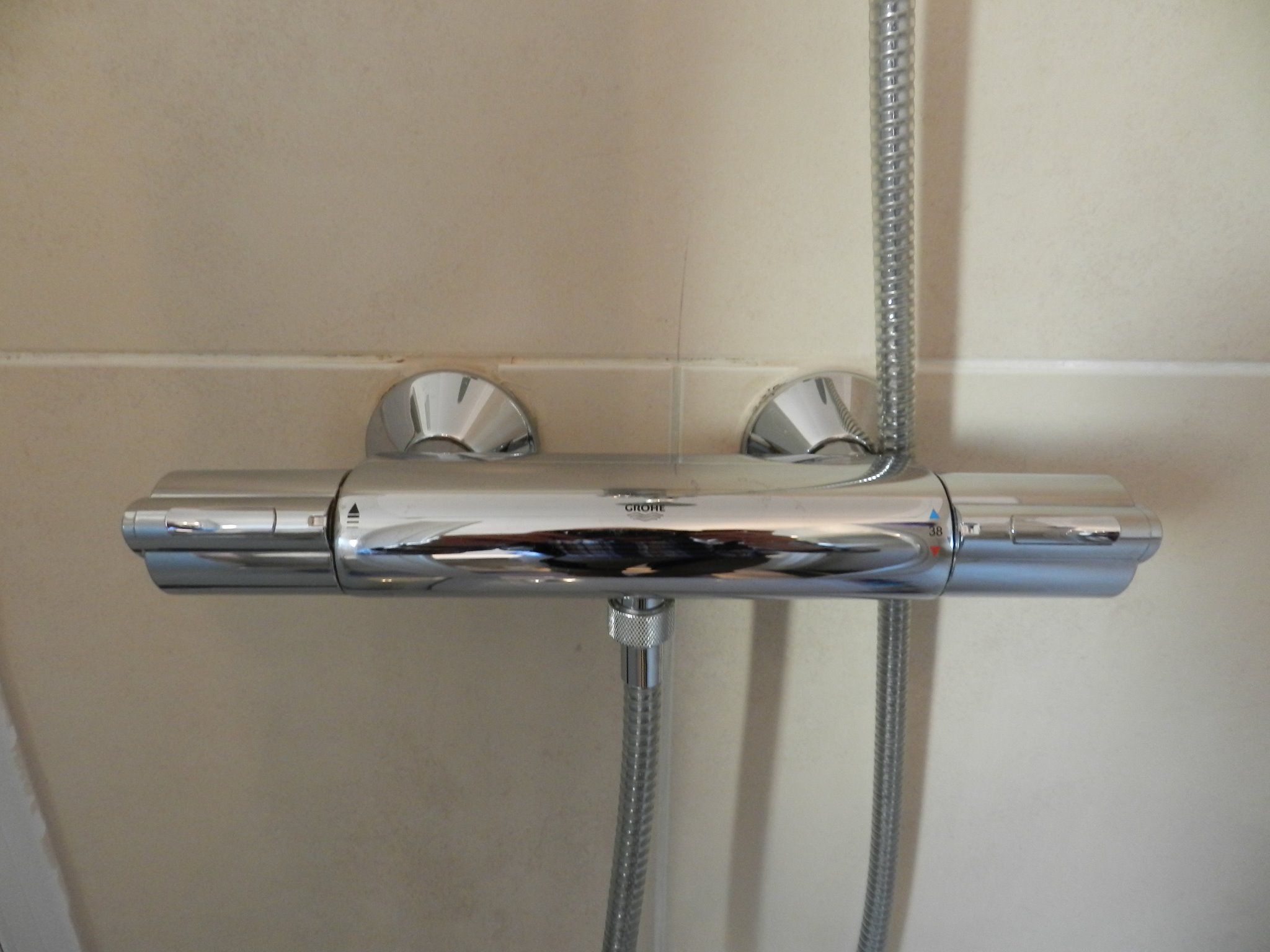 repareren douche thermostaatkraan Grohe, lekt (= 7 jaar oud) Werkspot