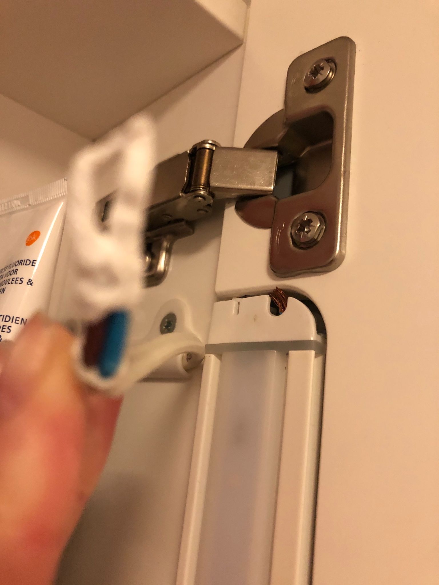 Repareren lamp spiegelkast Ikea Storjorm Werkspot