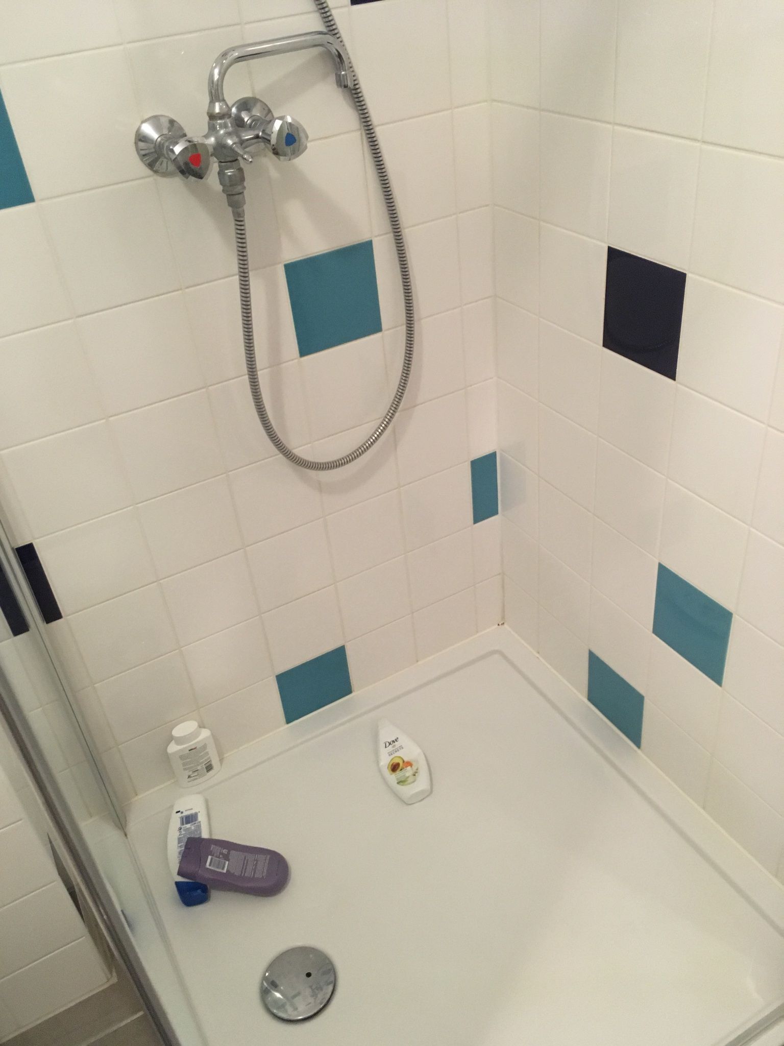 Opnieuw kitten badkamer douche en bad Werkspot