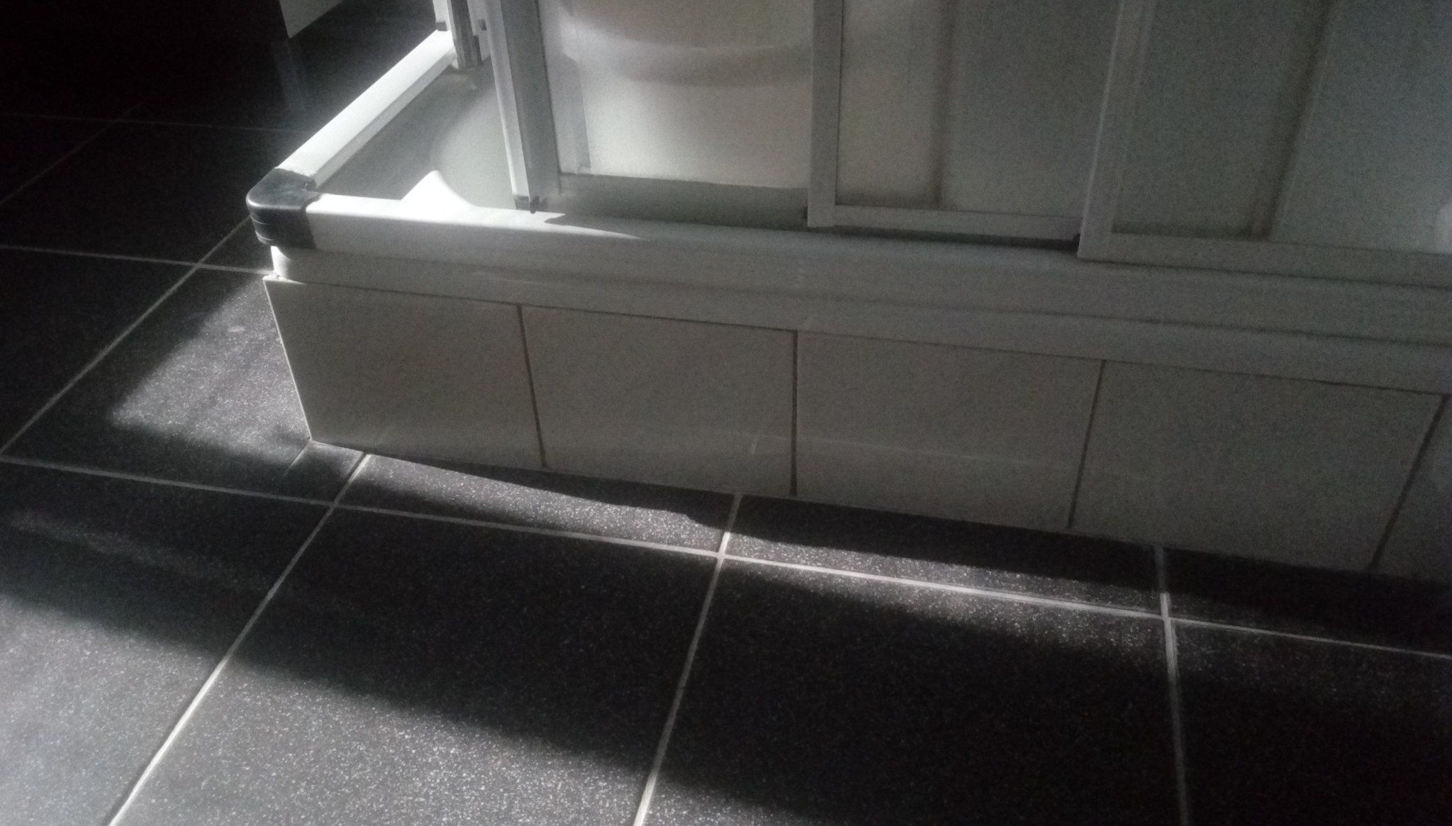 Douchecabine plaatsen op bak Werkspot