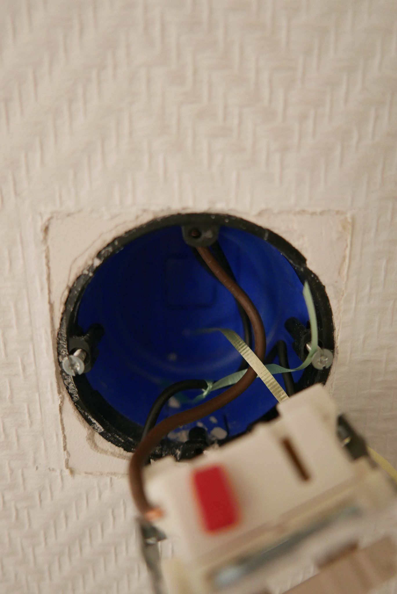 Hotelschakeling met Jung 500 dimmer aansluiten Werkspot