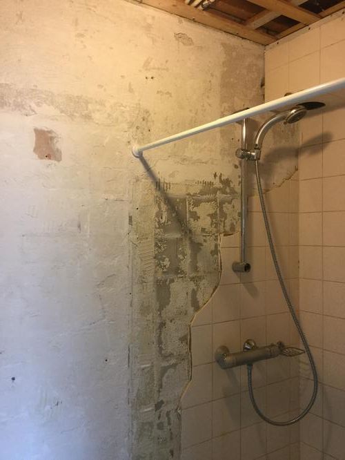 Douche betegelen en plafond plaatsen. Werkspot