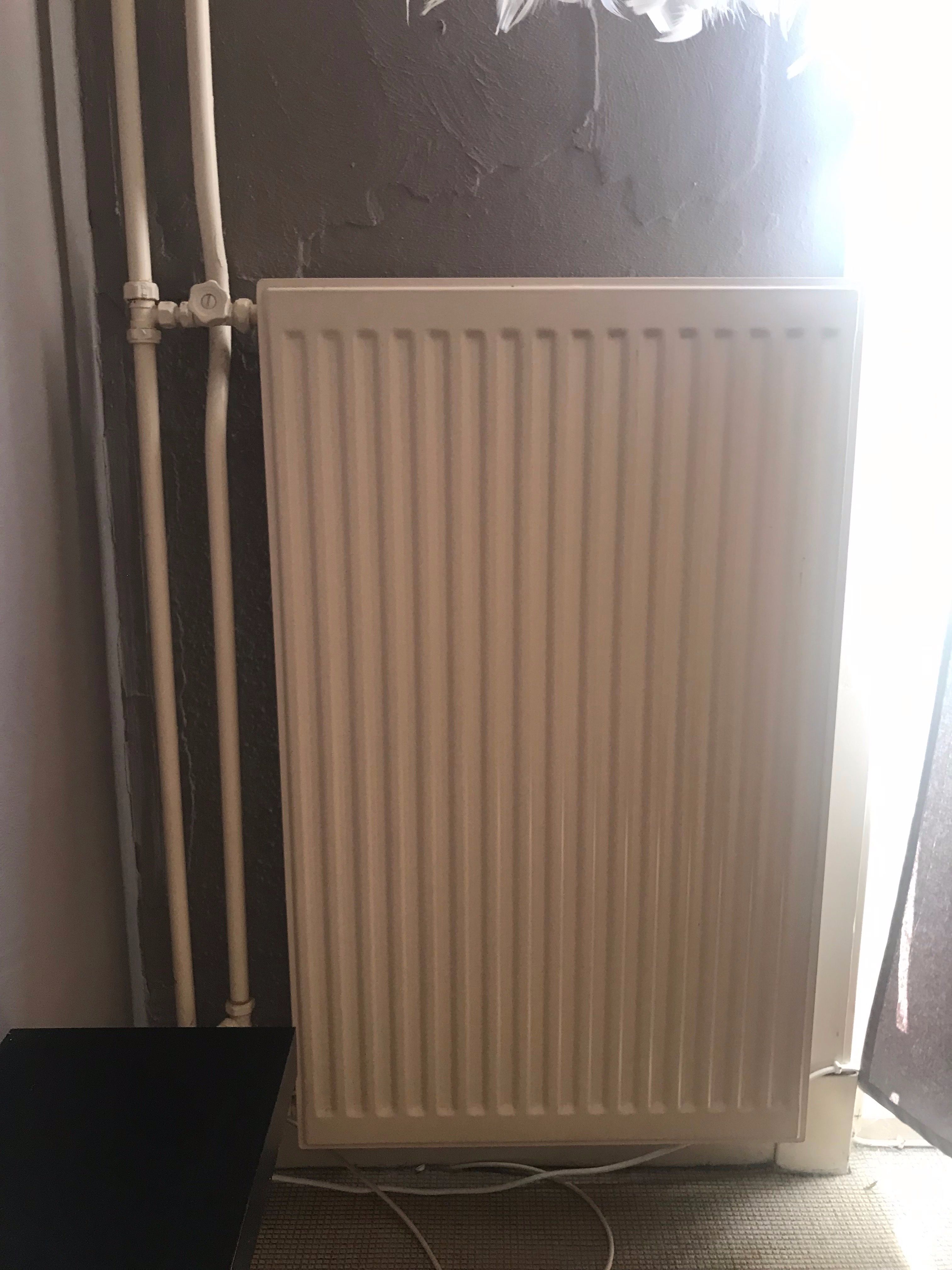 Radiatioren plaatsen of vervangen 1 radiator; radiator verwijderen