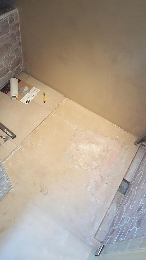 Vloer douche ruimte betegelen Werkspot