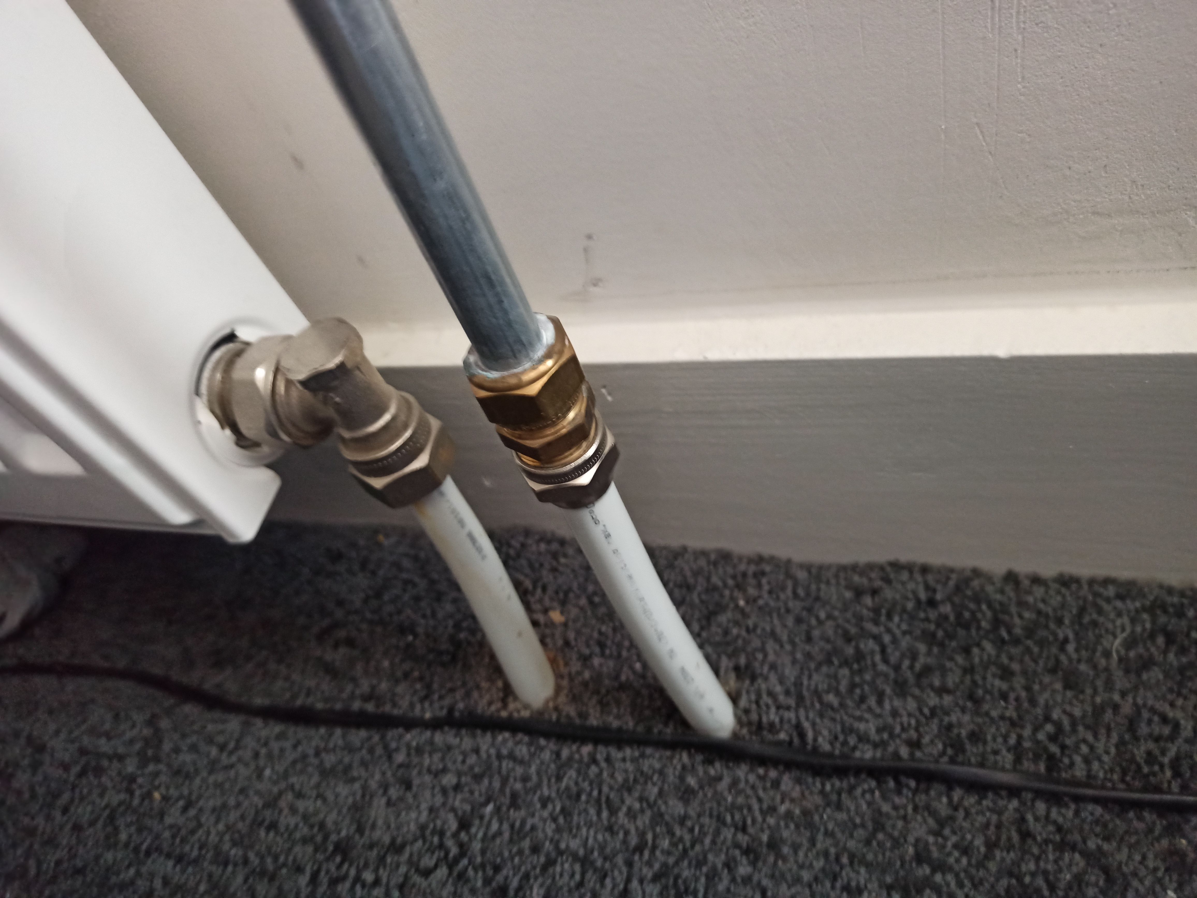 Radiatioren plaatsen of vervangen 1 radiator; Radiatoren verplaatsen Werkspot