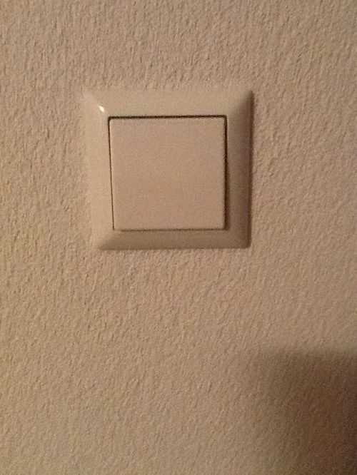 Lichtschakellaar vervangen door stopcontact plus lichtschakelaar Werkspot