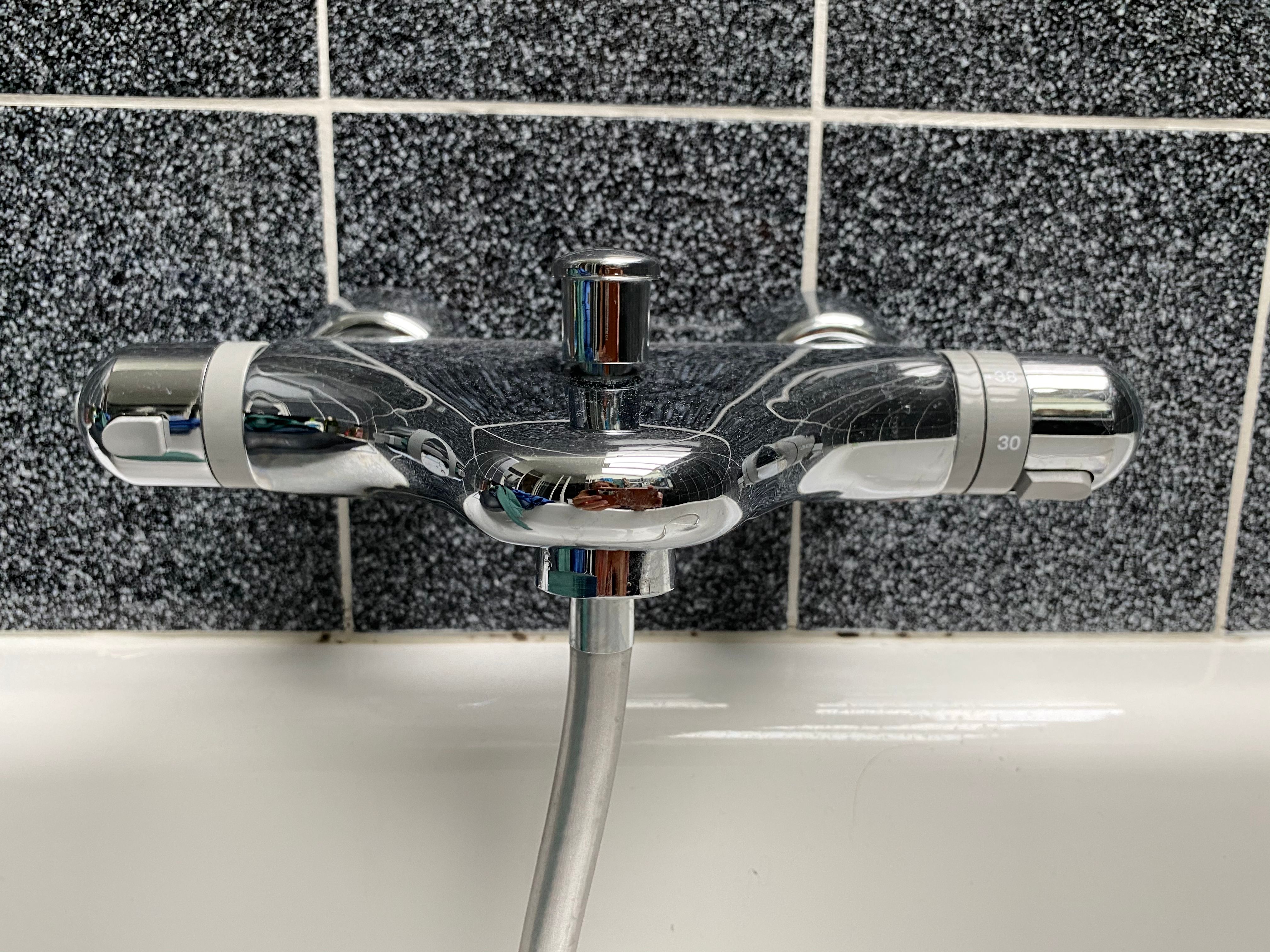 Kraan 1 kraan; Badkamer; Kranen repareren Werkspot