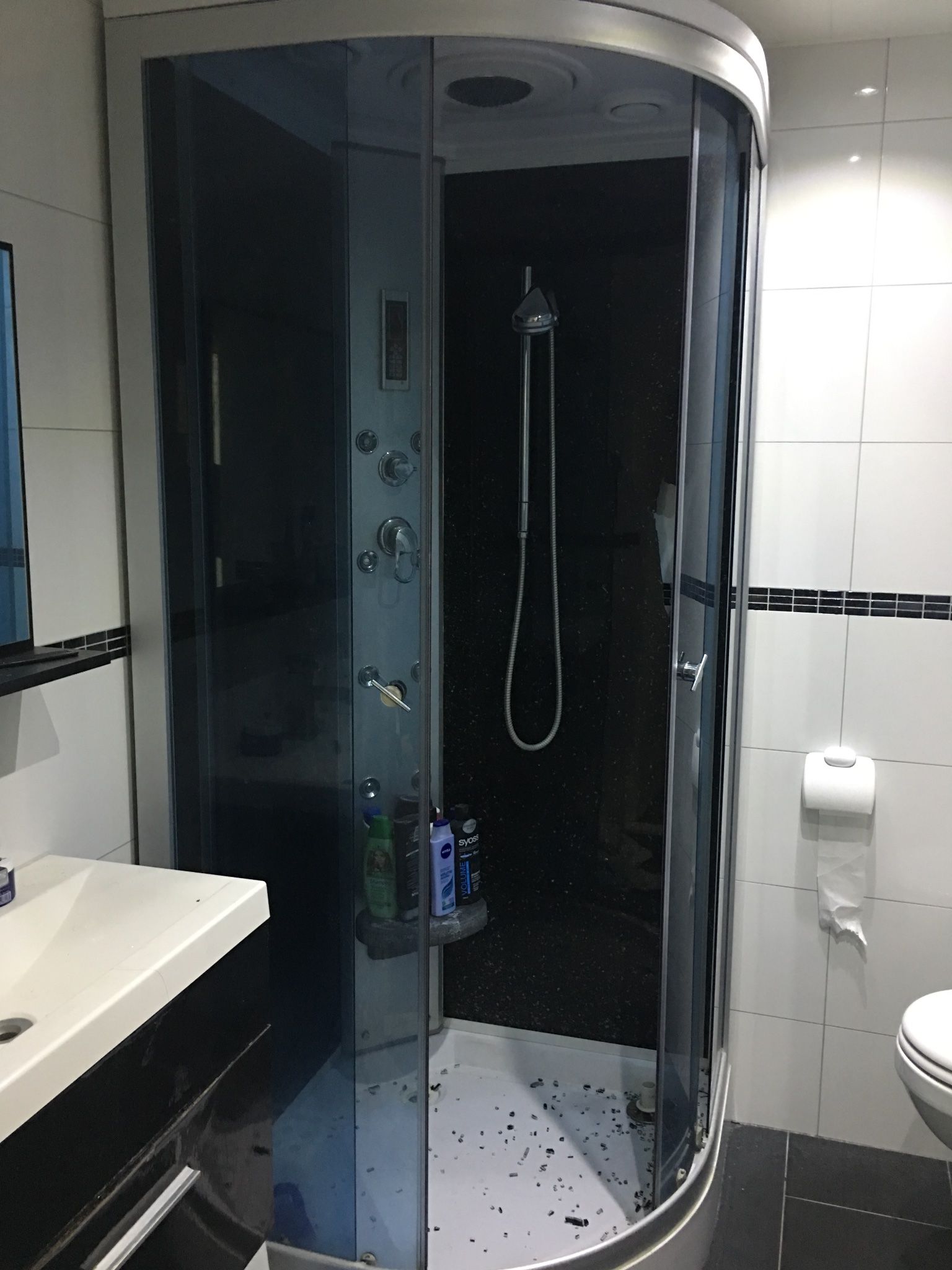 Douchecabine glas wand vervangen Werkspot