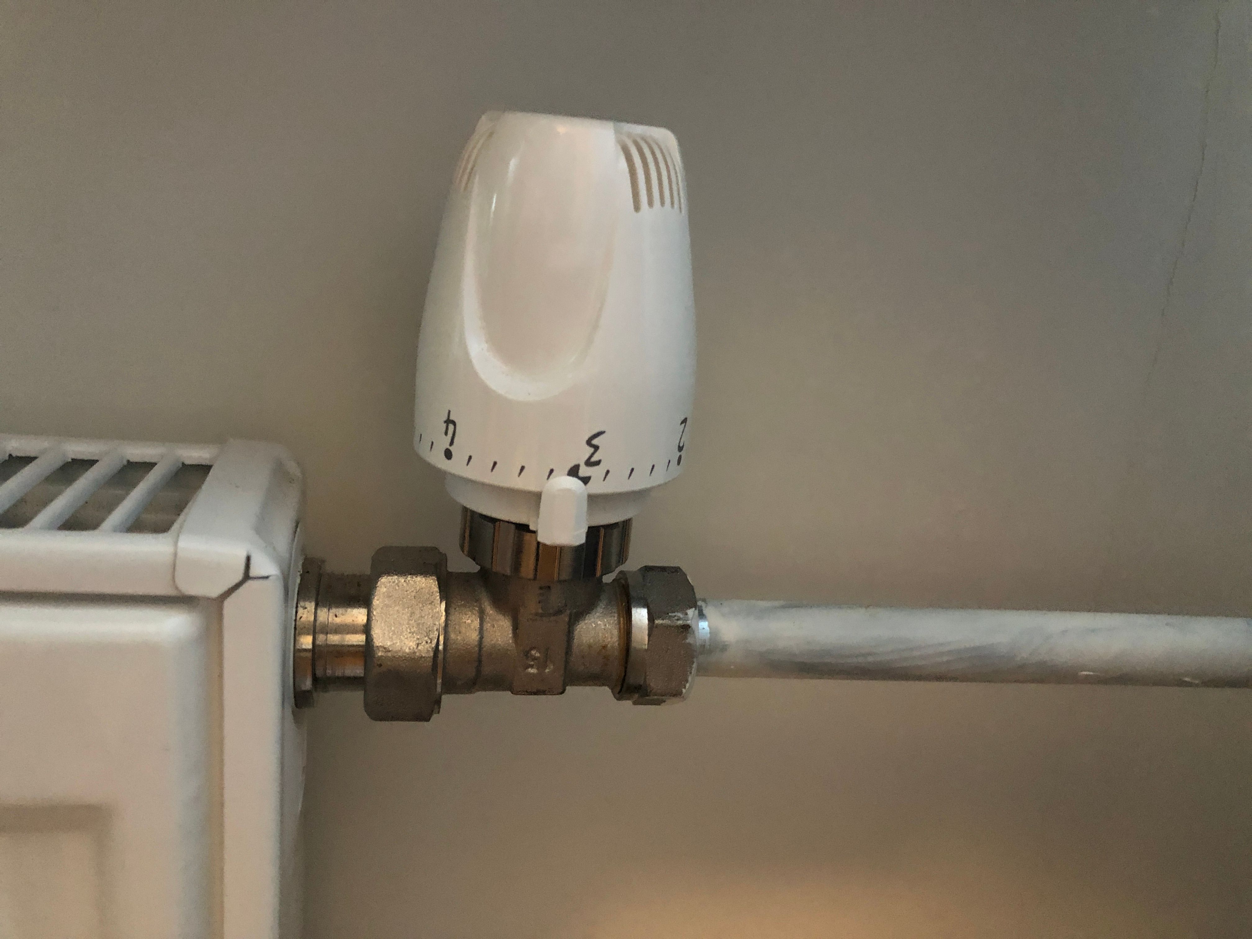 Radiatorkranen 5 kranen; Installeren Honeywell Smartthermostat Werkspot