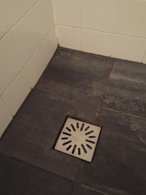 Voegen/metselwerk vloer douche en kit vervangen Werkspot