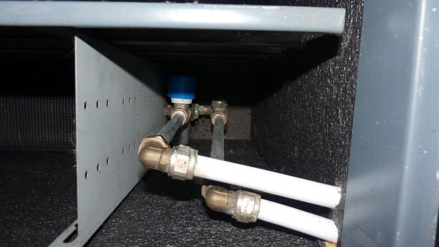 Radiator in convectorput wordt niet goed warm Werkspot
