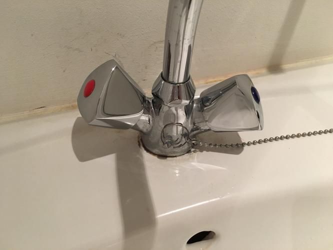 Lekkende kraan wastafel maken Werkspot